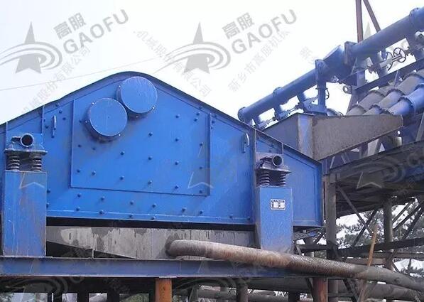 尾礦干排脫水篩